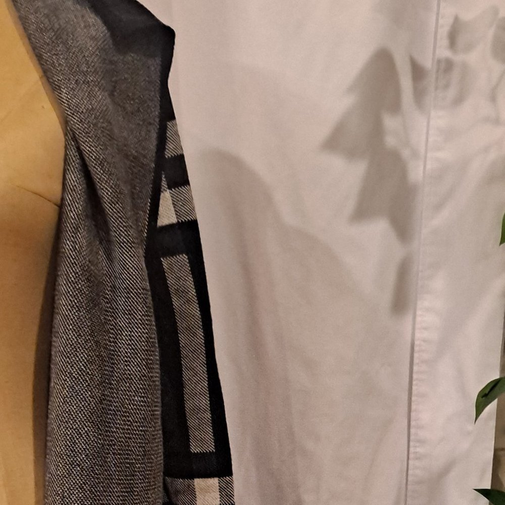 Anne Klien Sweater - image 7